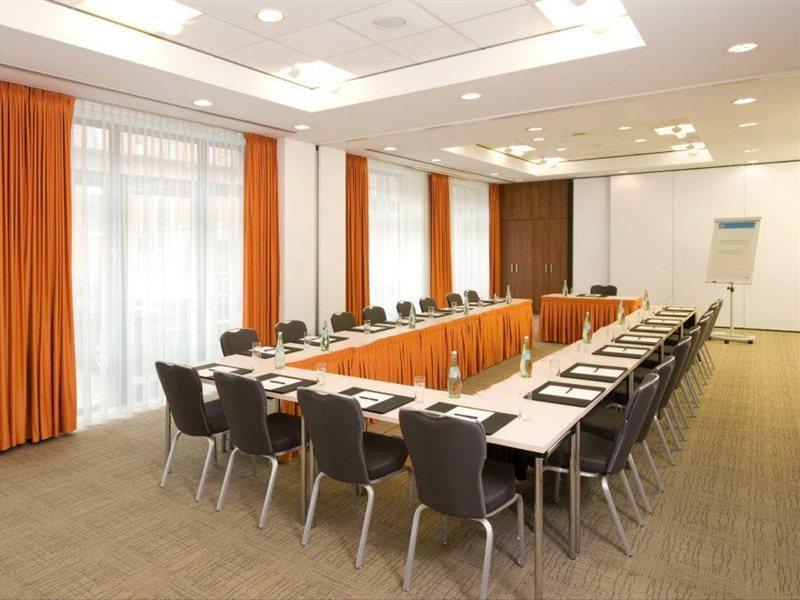 Nh Hamburg Altona Hotel Business photo